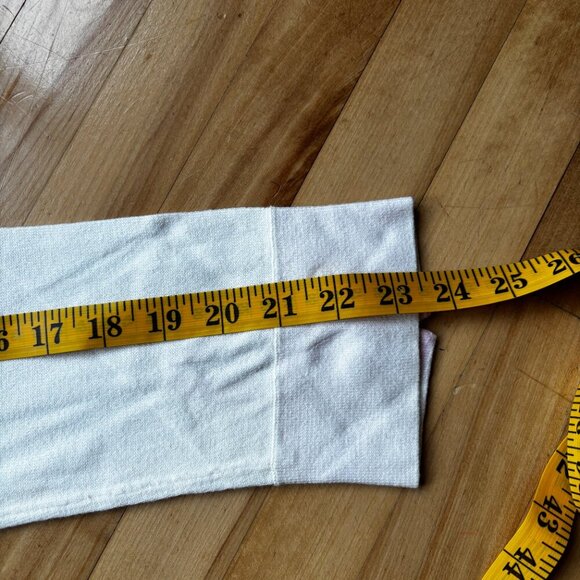 Burberry Knit Pullover – Women's Medium, NWOT - Picture 4 of 16